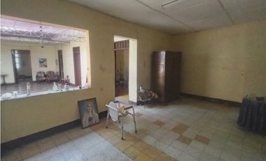 CASA AMPLIA EN VENTA EN PALMIRA BARRIO NUEVO