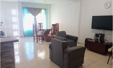 CASA EN VENTA PALMIRA BARRIO ALICANTO DOS PISOS