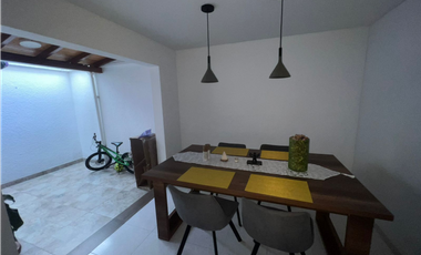 SE  ARRIENDA HERMOSA CASA EN VERSALLES 1