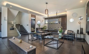 Casa con Roof Garden y Vista 360° al Valle · Zibatá · 300 m² · 3 Rec