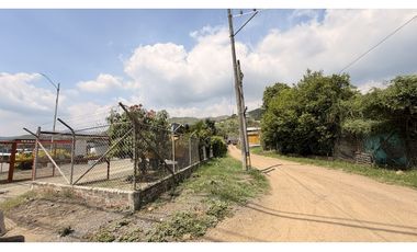 ARRIENDO LOTE GUABINAS SOBRE VIA PRINCIPAL YUMBO
