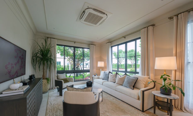 Luxury house for sale, Setthasiri, Bang Na Km. 10, the potential location on the main road near Mega Bangna