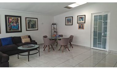 VENDO CASA EN ALTO DE PANAMA (recién remodelada)