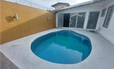 VENDO CASA EN ALTO DE PANAMA (recién remodelada)