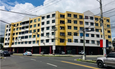 LOCAL / AVENIDA LA PULIDA / PH RIO PLAZA / 55 M2 / VACIO