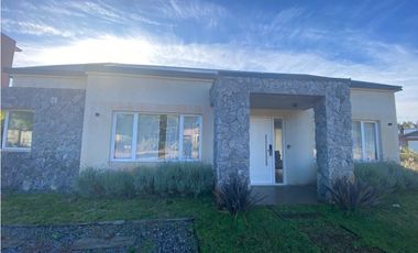 CASA EN VENTA EN COSTA ESMERALDA - SENDEROS I 82