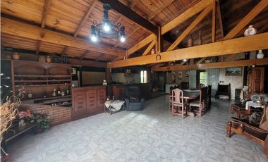 VENTA CHALET SOBRE LOTE 838m2 EN BARRIO COLINAS DE PERALTA RAMOS