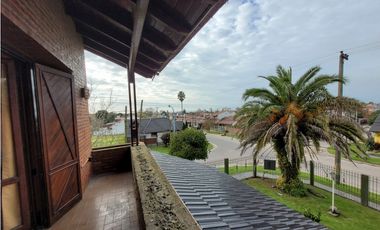 VENTA CHALET SOBRE LOTE 838m2 EN BARRIO COLINAS DE PERALTA RAMOS