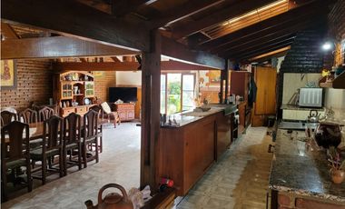 VENTA CHALET SOBRE LOTE 838m2 EN BARRIO COLINAS DE PERALTA RAMOS