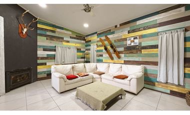 VENTA HERMOSA CASA, ZONA LA TOMA!