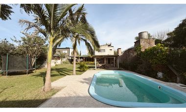 VENTA HERMOSA CASA, ZONA LA TOMA!