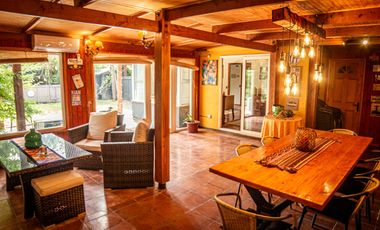 CASA EN SECTOR RESIDENCIAL DE ALTA PLUSVALÍA