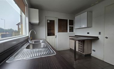 Casa en Venta en Av. Volcan Puyehue 2054, LT74 MZ51