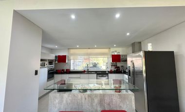 Casa en venta con 3 dormitorios en Miralagos