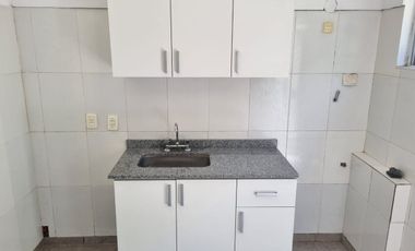 VENTA CASA 3 AMBIENTES, BERAZATEGUI.