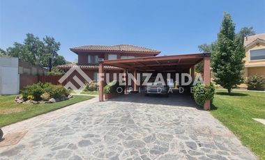 Casa en Venta en Condominio Tierras Lindas en Santa Elena de Chicureo