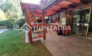 Casa en Venta en Condominio Tierras Lindas en Santa Elena de Chicureo