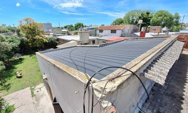 Venta Casa 3 amb con parque más Galpón y Losa