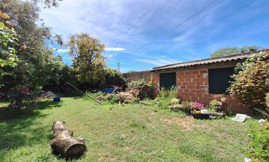 Venta Casa 3 amb con parque más Galpón y Losa