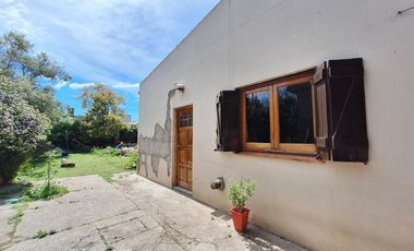 Venta Casa 3 amb con parque más Galpón y Losa