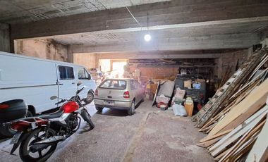 Venta Casa 3 amb con parque más Galpón y Losa