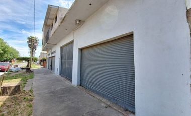 Venta Casa 3 amb con parque más Galpón y Losa