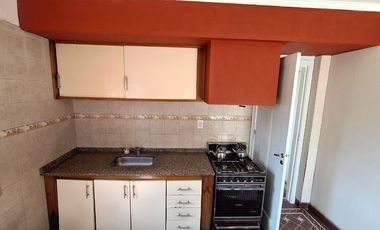 Venta Casa 3 amb con parque más Galpón y Losa