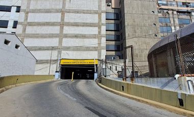COCHERA DOBLE EXCELENTE UBICACIÓN  AV. OLMOS 138