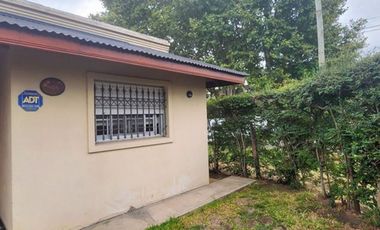VENTA CASA 3 AMBIENTES LOTE EN ESQUINA TEMPERLEY