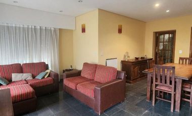 VENTA CASA 3 AMBIENTES LOTE EN ESQUINA TEMPERLEY