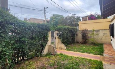 VENTA CASA 3 AMBIENTES LOTE EN ESQUINA TEMPERLEY