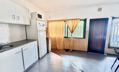 CASA EN VENTA EN BERAZATEGUI  EXCELENTE UBICACIÓN