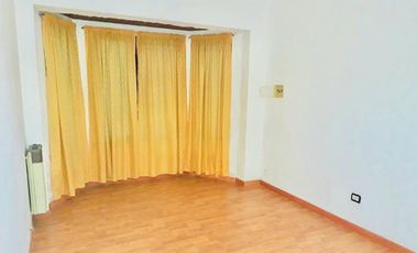 CASA EN VENTA EN BERAZATEGUI  EXCELENTE UBICACIÓN