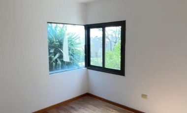 Casa en  Alquiler
