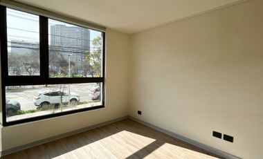 Vanguardia y Conexión en el Corazón Residencial de Ñuñoa: 1D1B en Los Avellanos