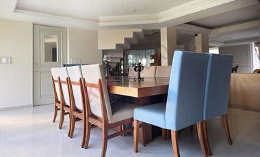 Renta Residencia Amueblada en Colinas del Bosque: Privacidad, Amplitud y Lujo en El Sur
