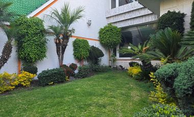Renta Residencia Amueblada en Colinas del Bosque: Privacidad, Amplitud y Lujo en El Sur