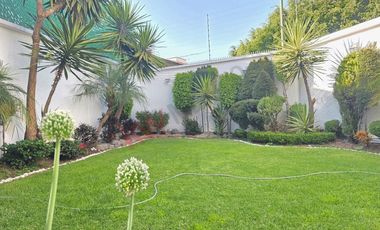 Renta Residencia Amueblada en Colinas del Bosque: Privacidad, Amplitud y Lujo en El Sur