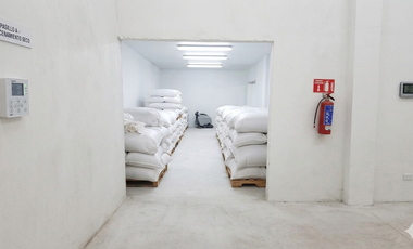 Bodega en Yecapixtla: 760m² Terreno con Oficinas y Acceso a Carretera