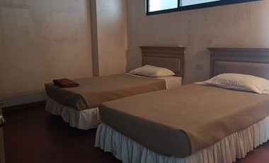 Cha -am Grand Condo Tel
