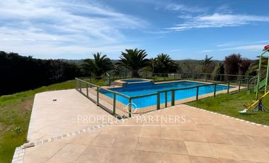 Algarrobo, Arriendo año corrido Grandiosa Casa en Parque Santa Maria