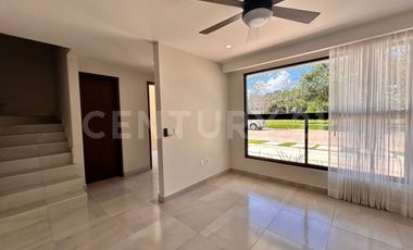 Casa en Venta en Arbolada - A estrenar - Alberca Rooftop 3 Niveles