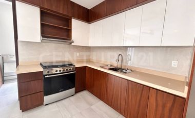 Casa en Venta en Arbolada - A estrenar - Alberca Rooftop 3 Niveles