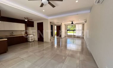 Casa en Venta en Arbolada - A estrenar - Alberca Rooftop 3 Niveles