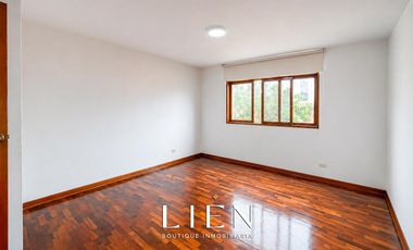 Alquiler de casa amplia en zona residencial de Surco