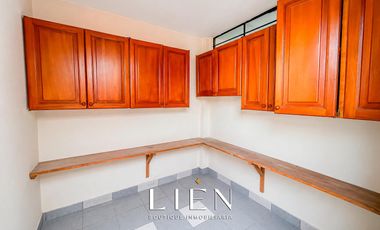 Alquiler de casa amplia en zona residencial de Surco