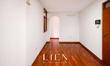 Alquiler de casa amplia en zona residencial de Surco