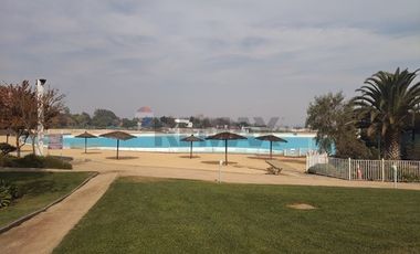 Arriendo Casa Condominio con Laguna 4D/3B