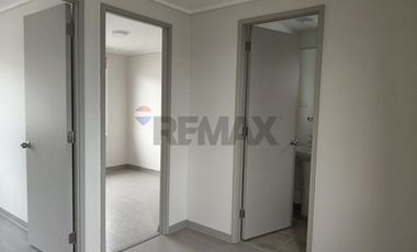 Arriendo Casa Condominio con Laguna 4D/3B