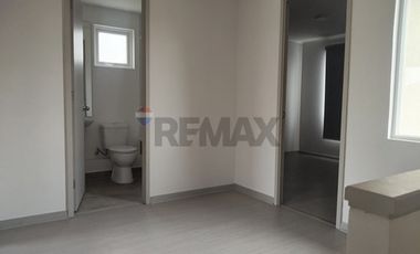 Arriendo Casa Condominio con Laguna 4D/3B